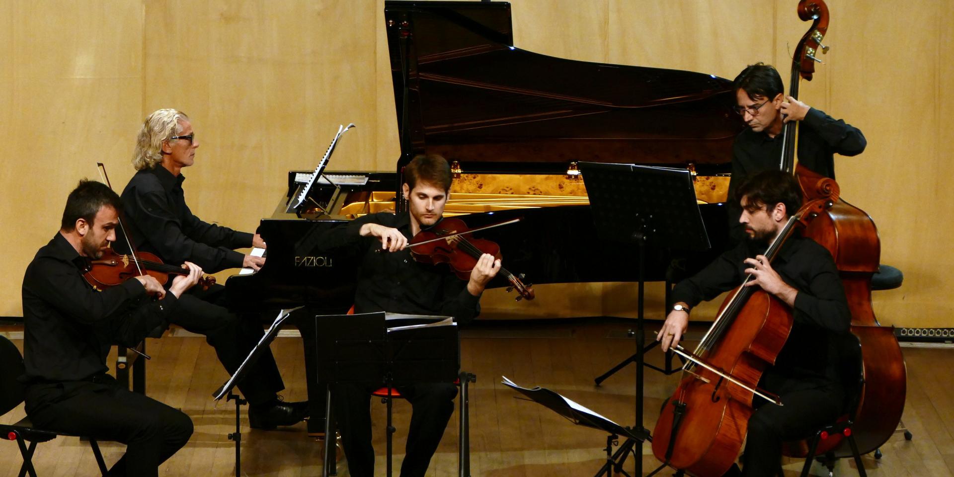 Piano and String Quintet (ph Mario Mainino)