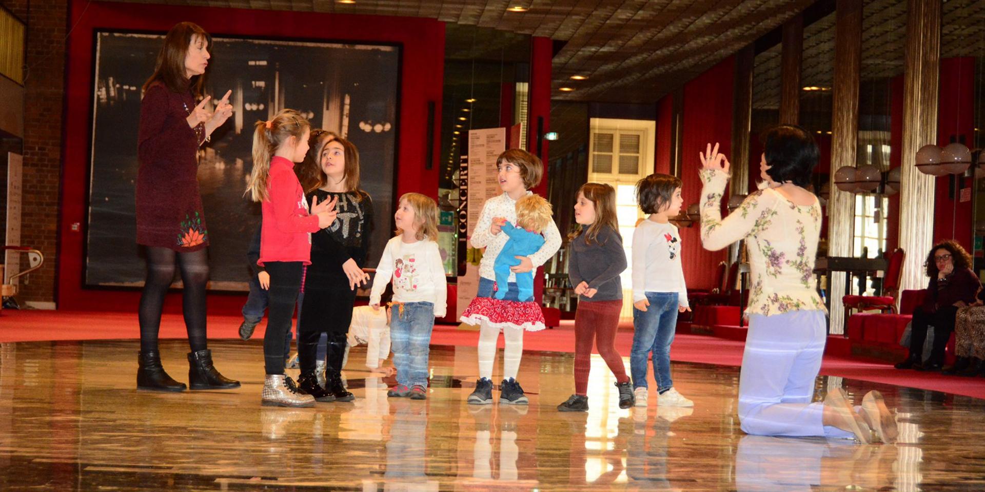 A moment of the workshop Playing opera with children