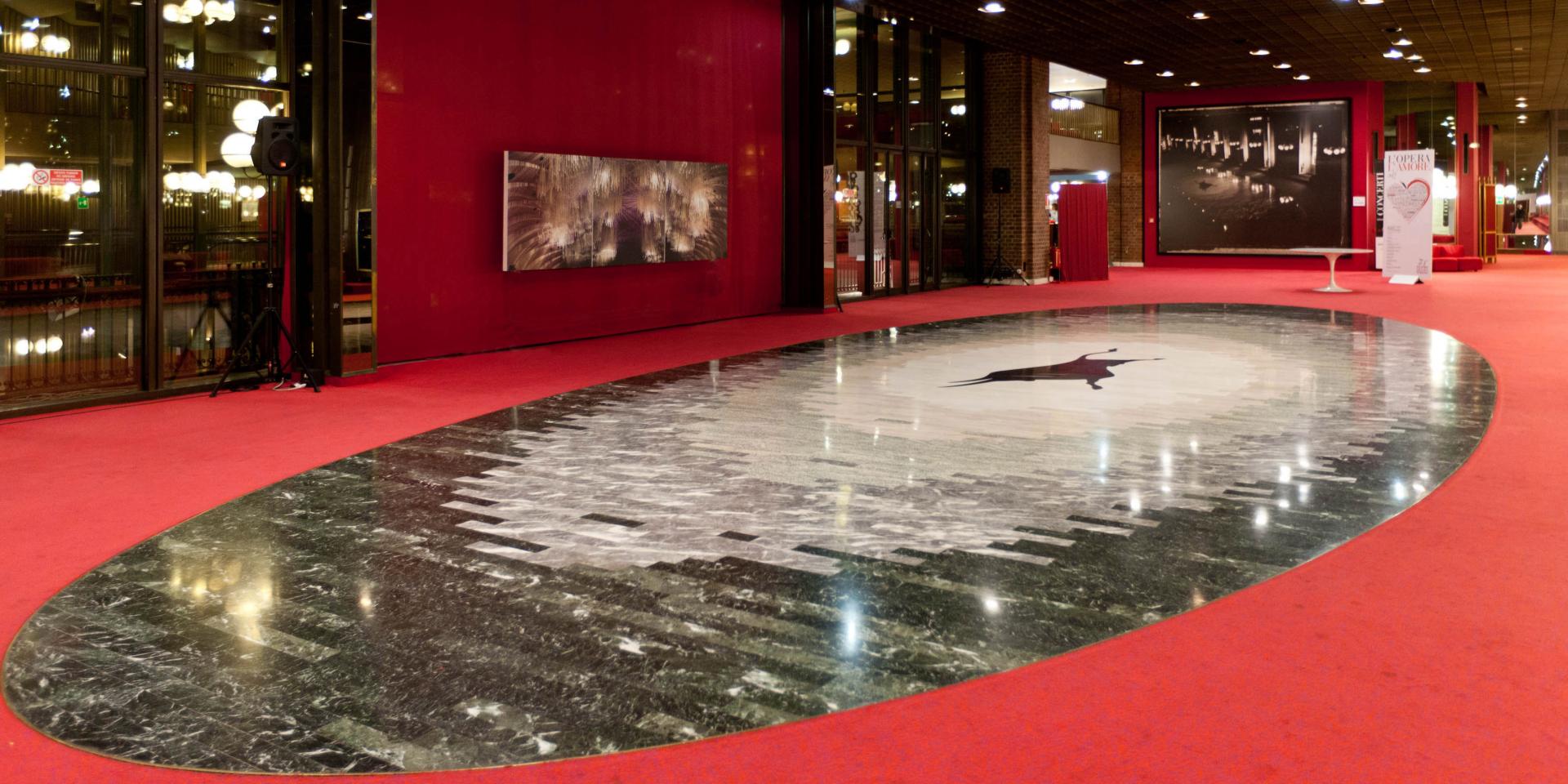 The foyer of Toro of the Teatro Regio