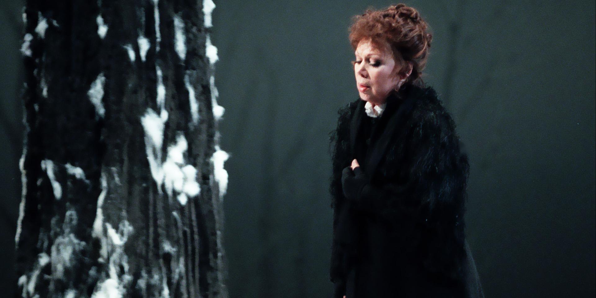 Mirella Freni in una scena del quadro III di Bohème