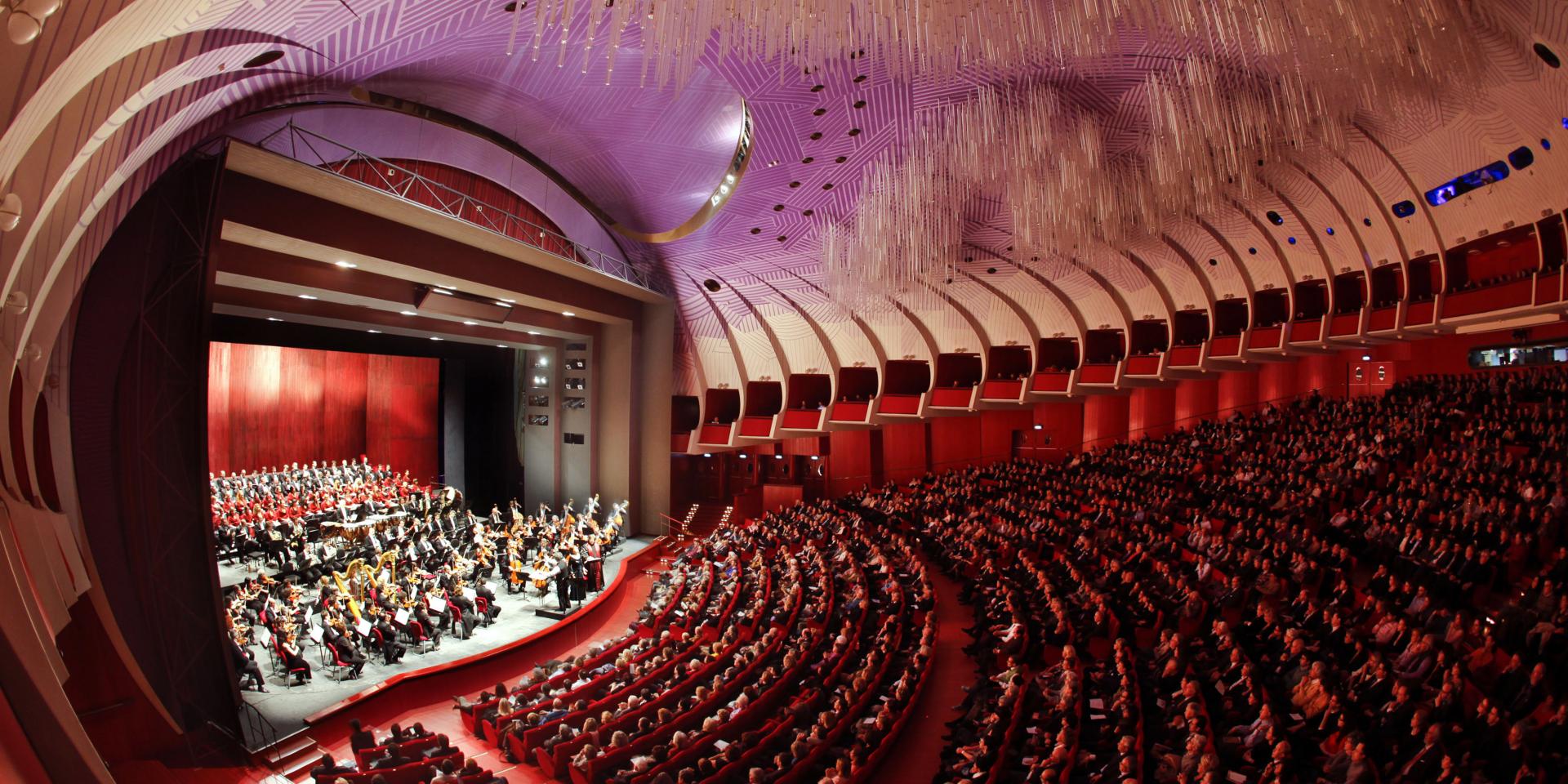 La sala del Teatro Regio La sala del Teatro Regio
