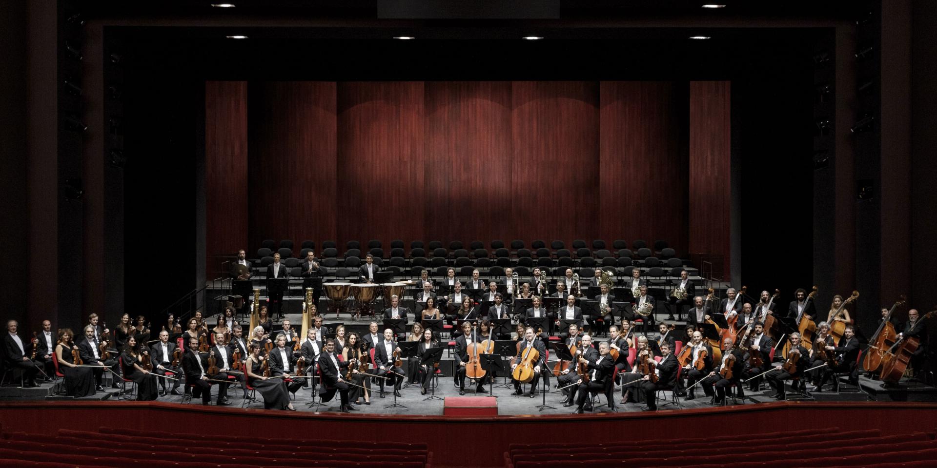 L'Orchestra Teatro Regio Torino (foto Edoardo Piva) L'Orchestra Teatro Regio Torino (foto Edoardo Piva)