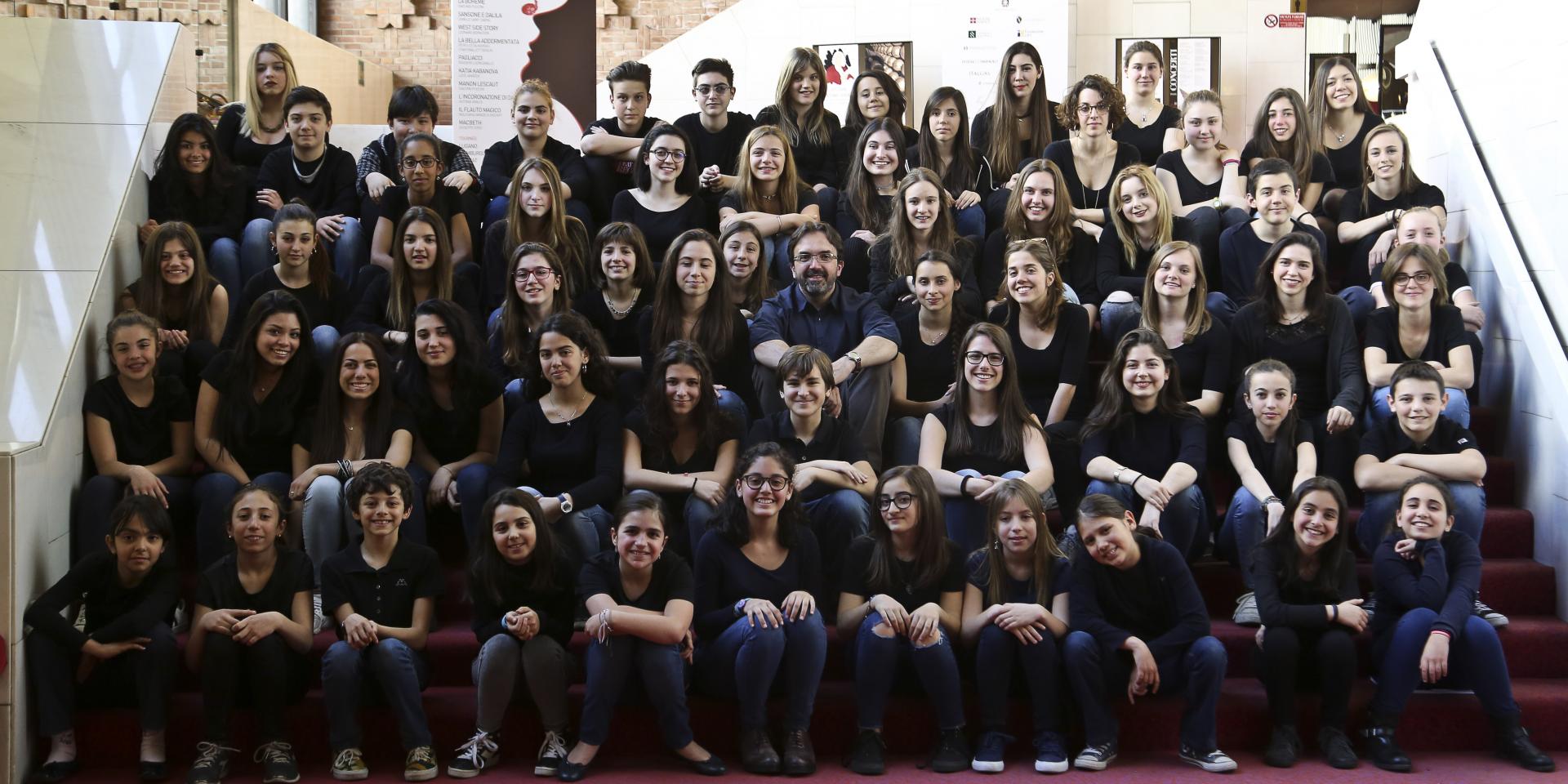 Il Coro di voci bianche del Teatro Regio con il maestro Claudio Fenoglio