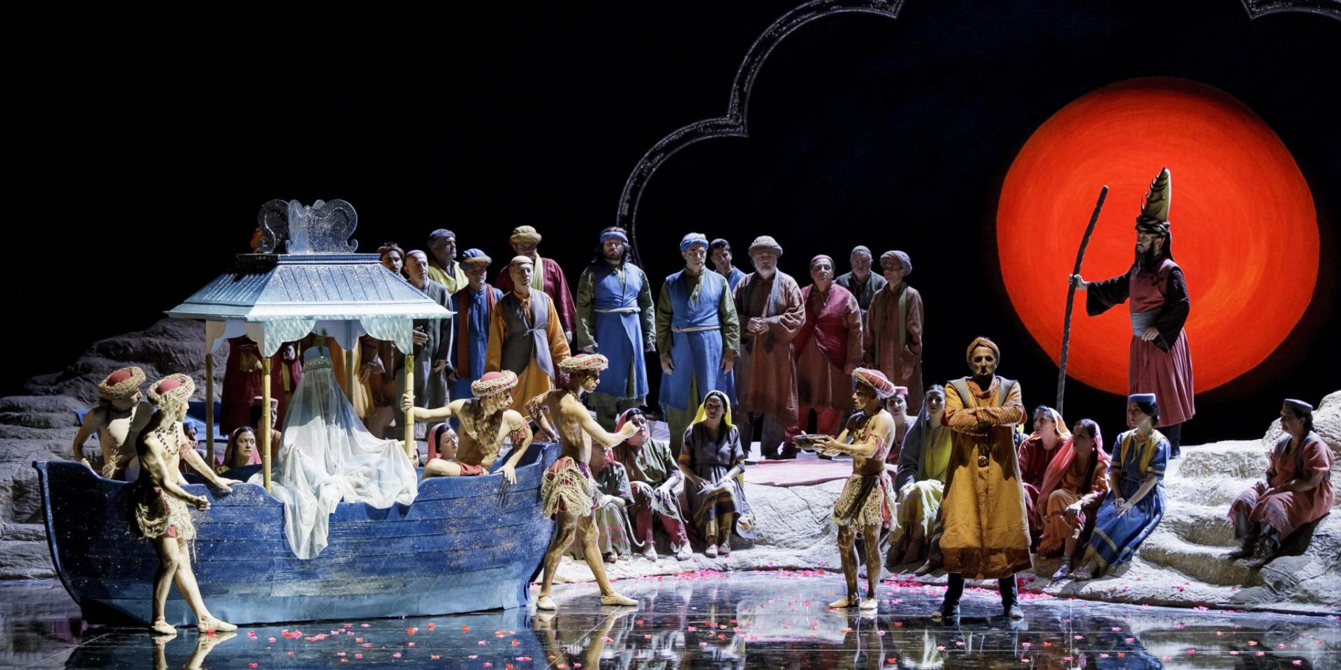 Hasmik Torosyan (Leïla), Pierre Doyen (Zurga), Ugo Guagliardo (Nourabad) and the Chorus Teatro Regio Torino - ph Edoardo Piva