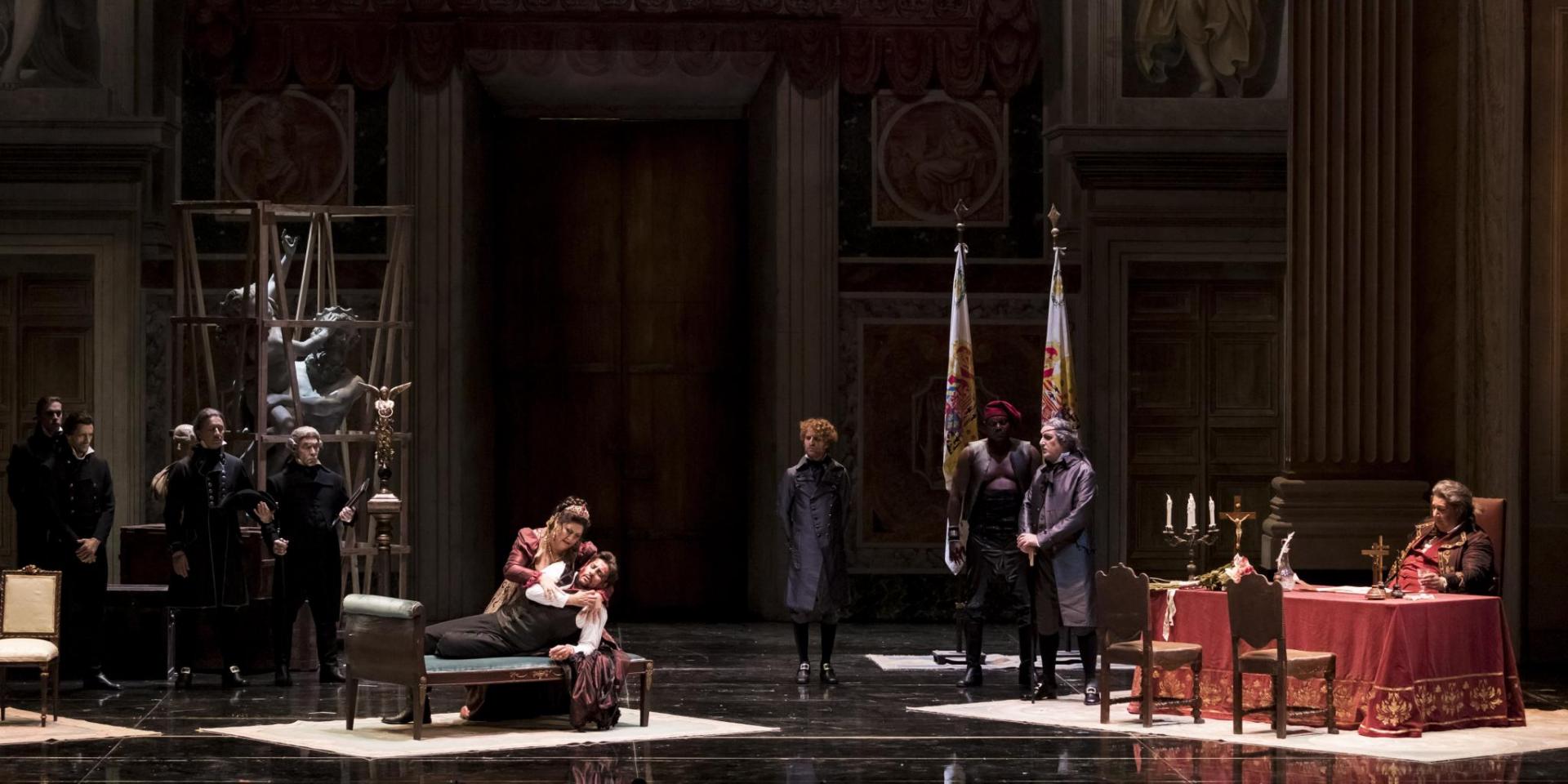 Anna Pirozzi (Tosca), Marcelo Álvarez (Mario Cavaradossi), Gabriel Alexander Wernick (Sciarrone), Bruno Lazzaretti (Spoletta) e Ambrogio Maestri (Vitellio Scarpia) nell'atto II di Tosca (foto Edoardo Piva)