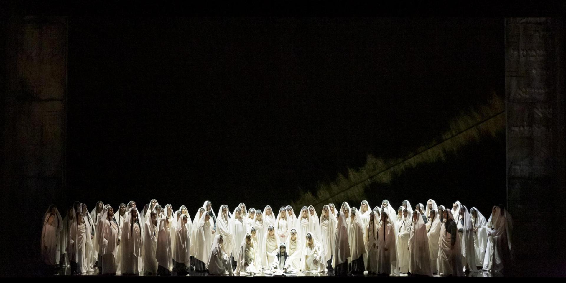 Foto di scena di Nabucco, parte III (foto Edoardo Piva)