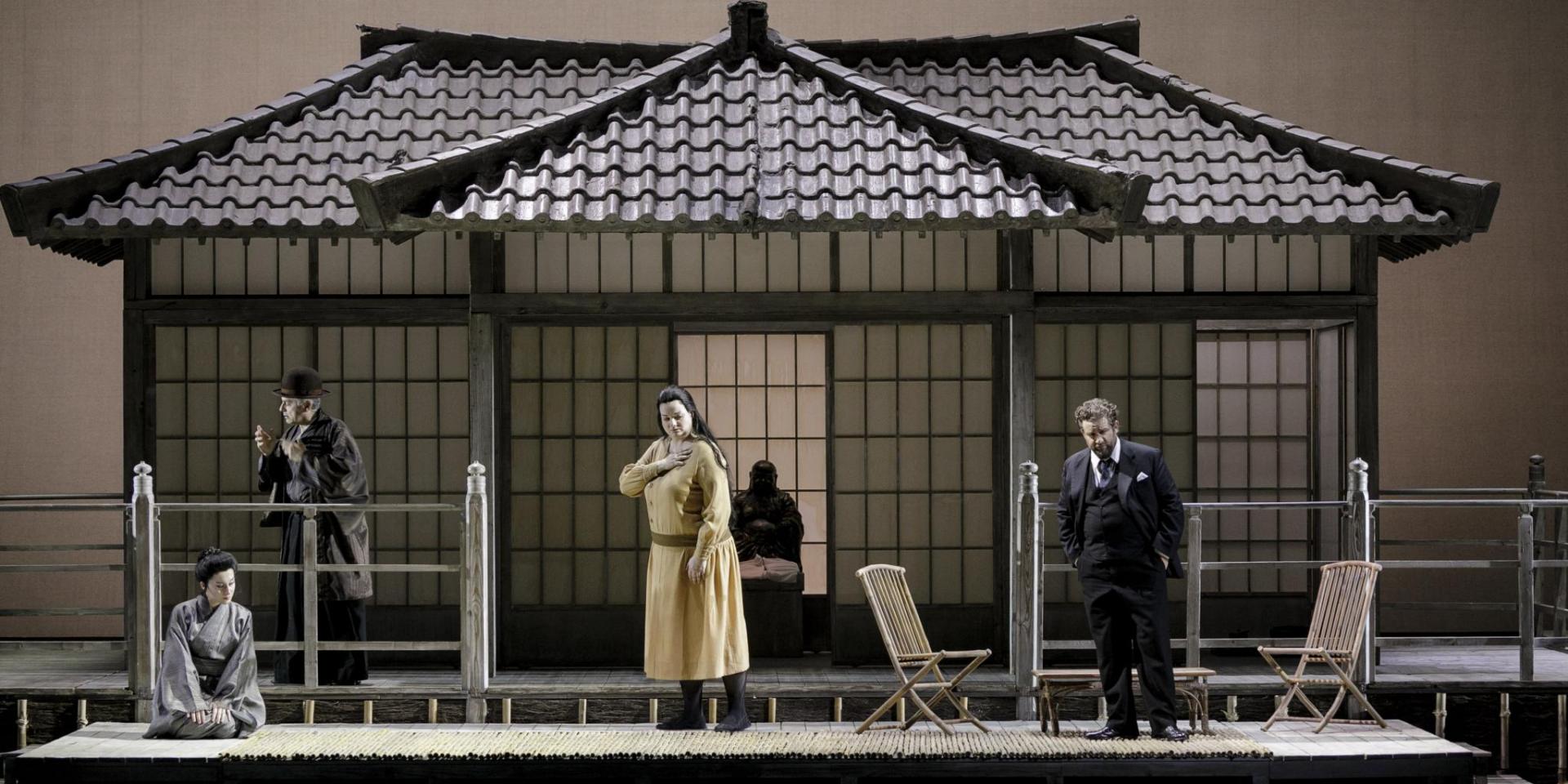 Sofia Koberidze (Suzuki), Luca Casalin (Goro), Rebeka Lokar (Madama Butterfly) e Simone Del Savio (Sharpless)