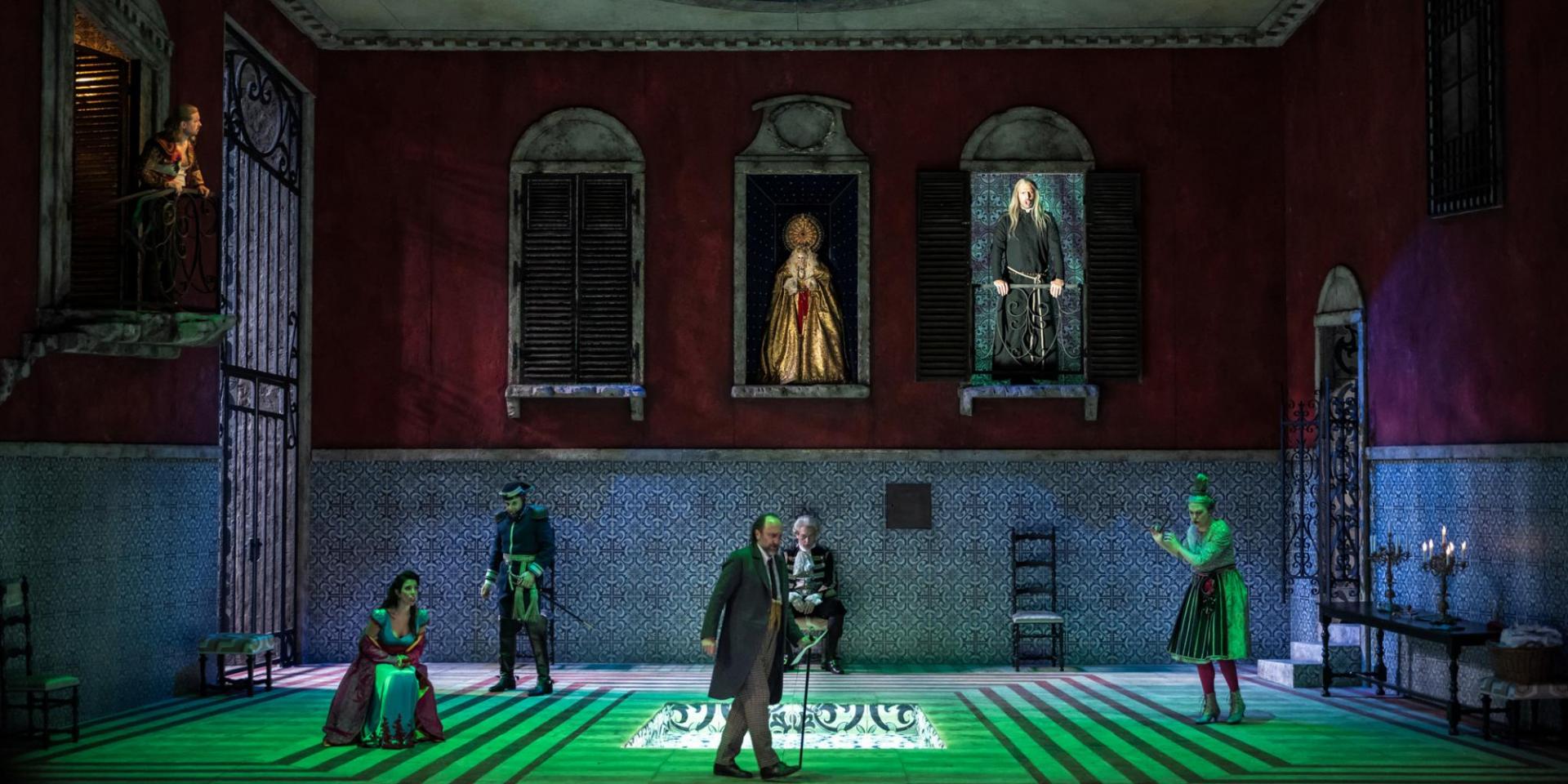 John Chest (Figaro), Josè Maria Lo Monaco (Rosina), Nico Darmanin (Il conte d'Almaviva), Leonardo Galeazzi (Don Bartolo), Guido Loconsolo (Don Basilio) e Irina Bogdanova (Berta) - foto Andrea Macchia