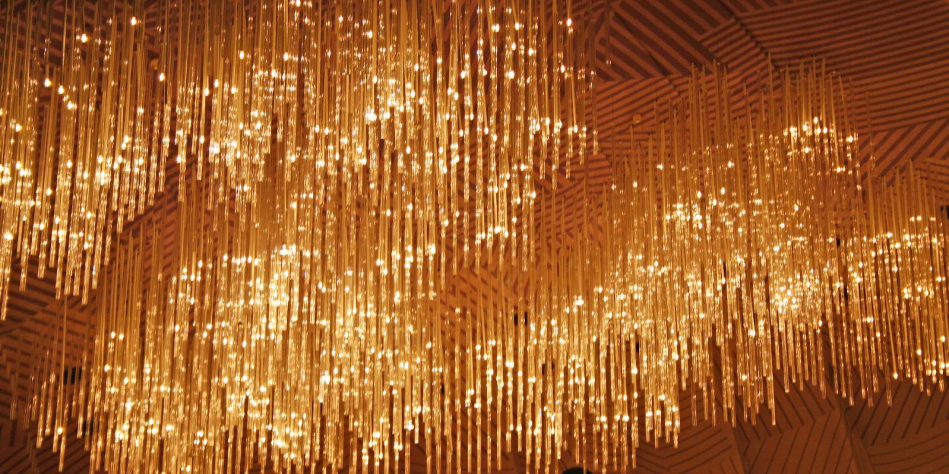 Il lampadario del Teatro Regio "La nuvola" Il lampadario del Teatro Regio "La nuvola"