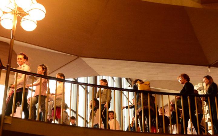Un gruppo durante una visita guidata