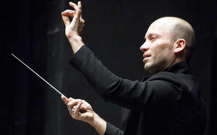 Stefano Montanari (foto Michele Borzoni)