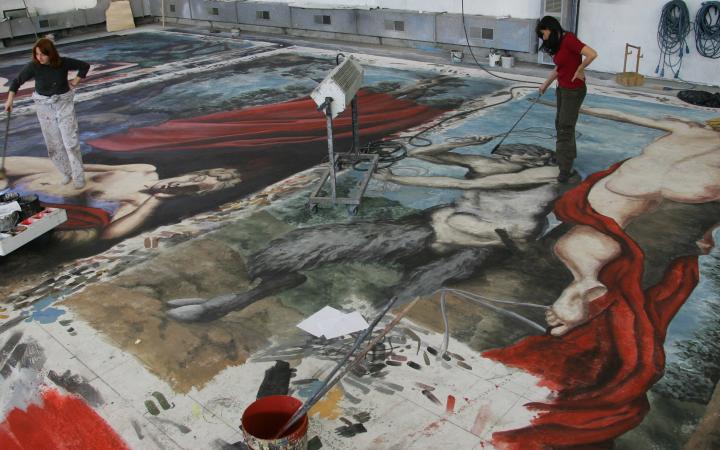 Il laboratorio di scenografia del Teatro Regio