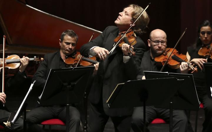 Sergey Galaktionov e l'Orchestra d'Archi Teatro Regio Torino (foto Ramella&Giannese)