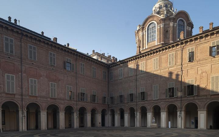 La Corte d'Onore di Palazzo Reale