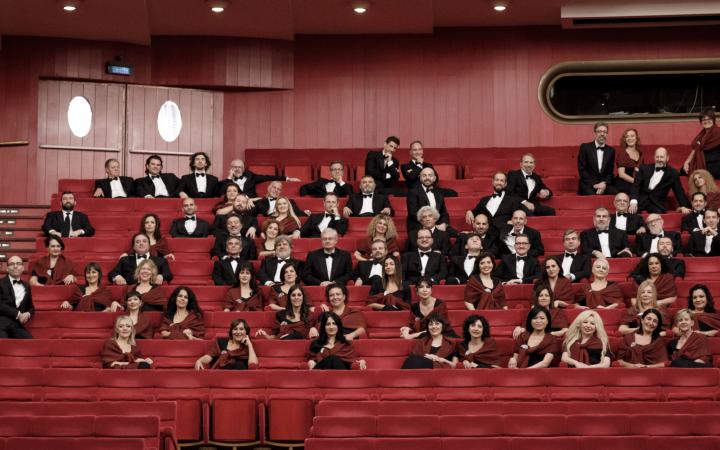 Il Coro Teatro Regio Torino (foto Edoardo Piva)