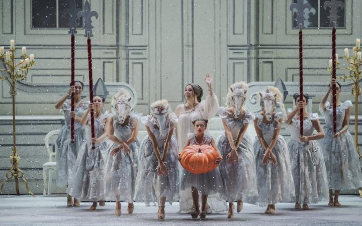 La Cenerentola