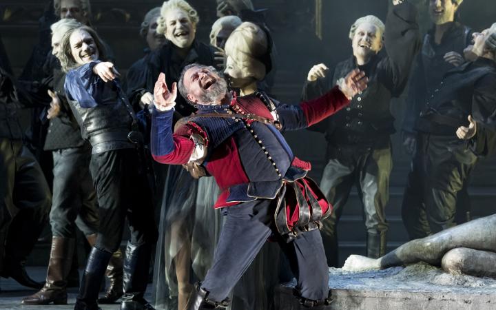 Carlos Álvarez (Rigoletto) - (foto Edoardo Piva)