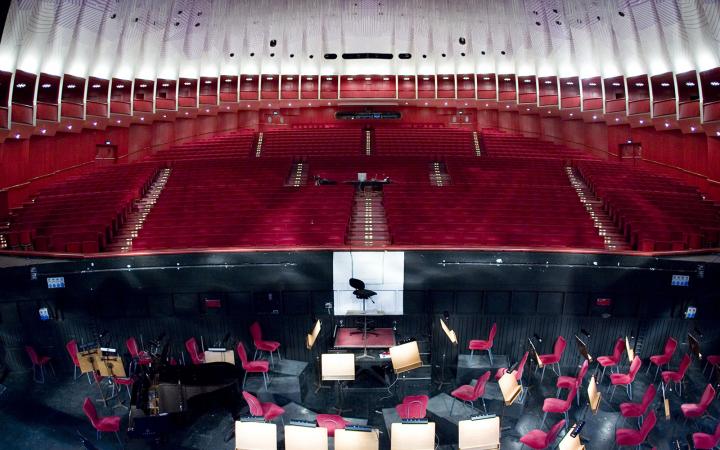 The Teatro Regio hall seen by the proscenium