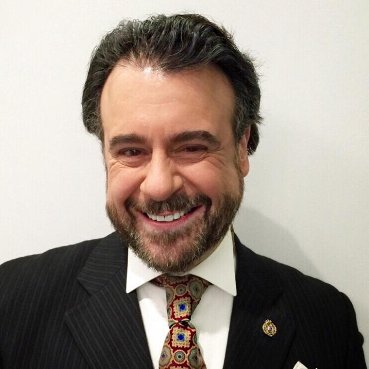 Carlos Álvarez