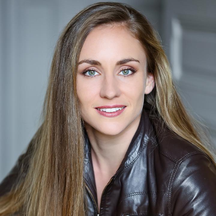 Antoinette Dennefeld